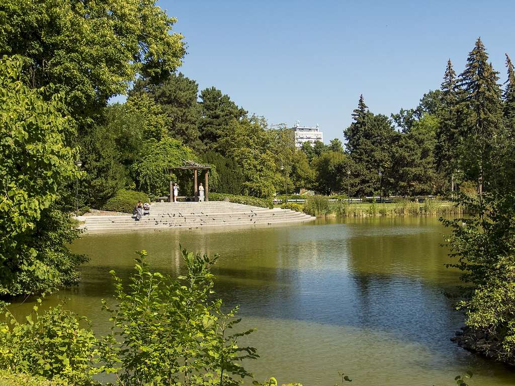 The pond in Park Ujazdowski, Warsaw