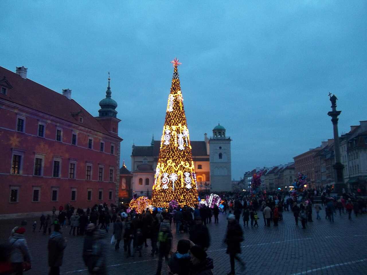The Christmas tree on Castle Square in Warsaw