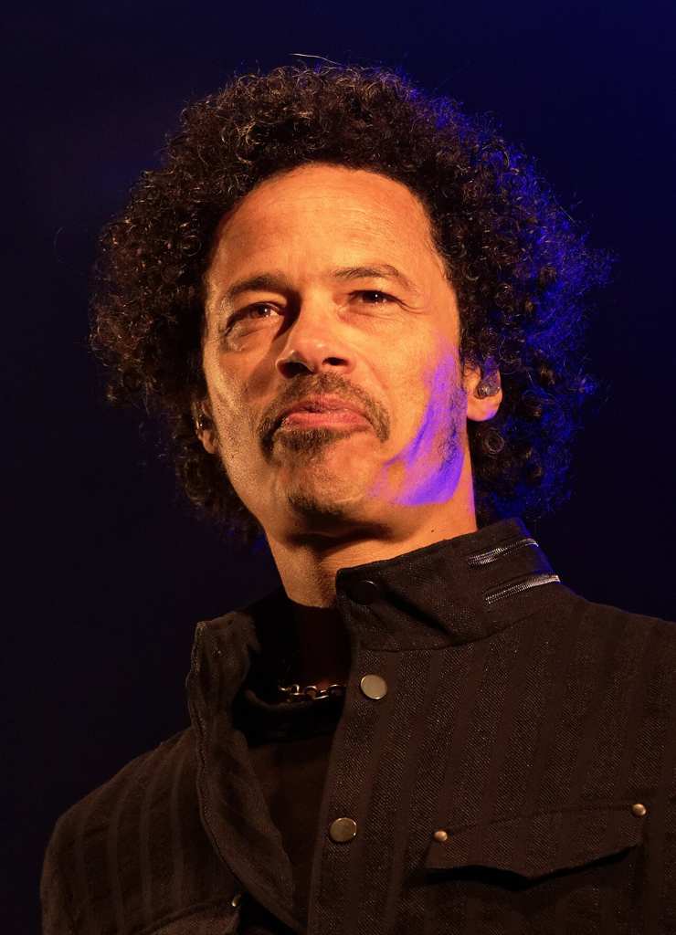 Eagle-Eye Cherry performing in 2019