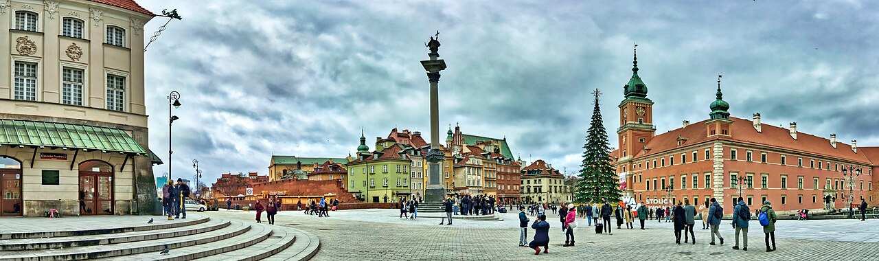 Castle Square panorama in Warsaw